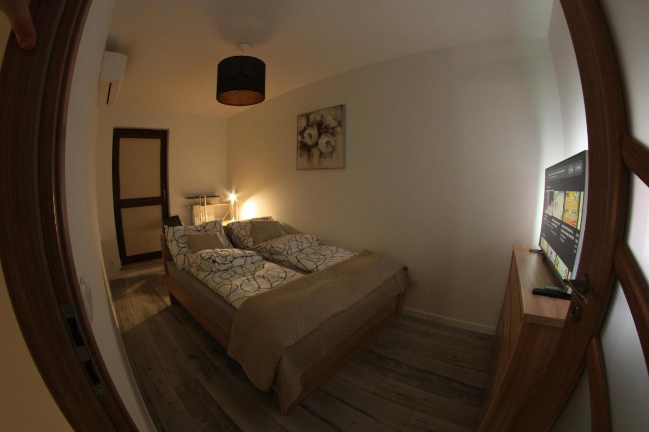 Urban City Apartments ワルシャワ エクステリア 写真