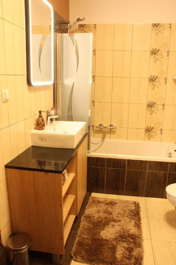 Urban City Apartments ワルシャワ エクステリア 写真